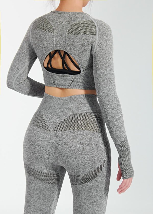 Factory OEM Womens Activewear Seamless Yoga Set Custom Design Yoga Wear - Image 4