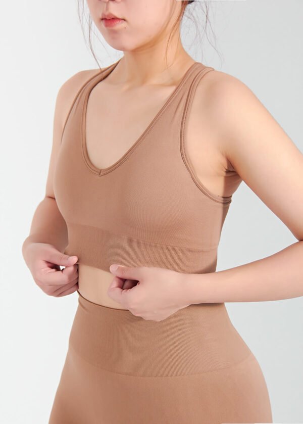 Wholesale Sports Bra and Leggings Set Custom Size Fitness Wear and Yoga Wear - Image 5